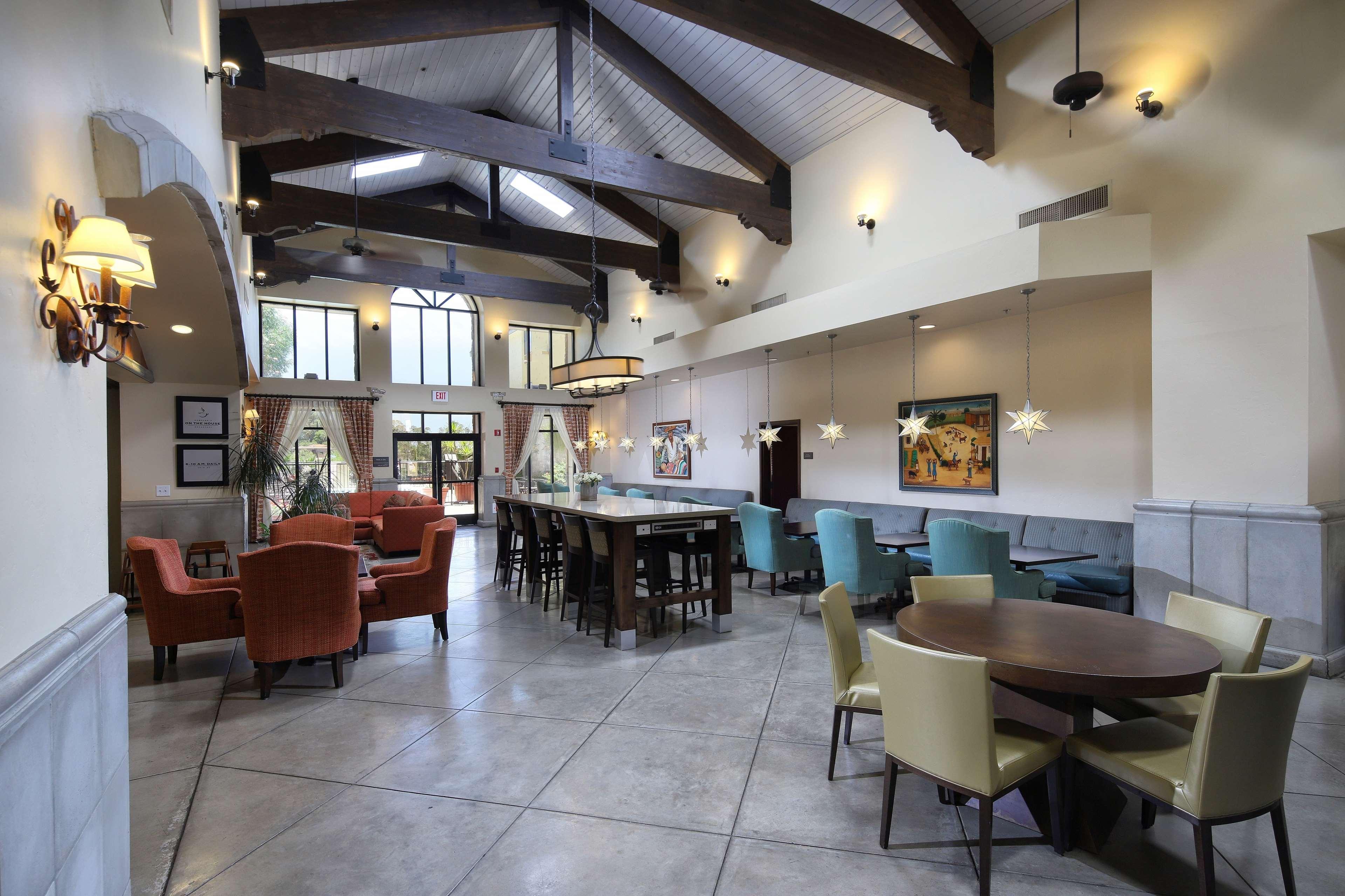 Hampton Inn & Suites Tucson Mall Exterior photo